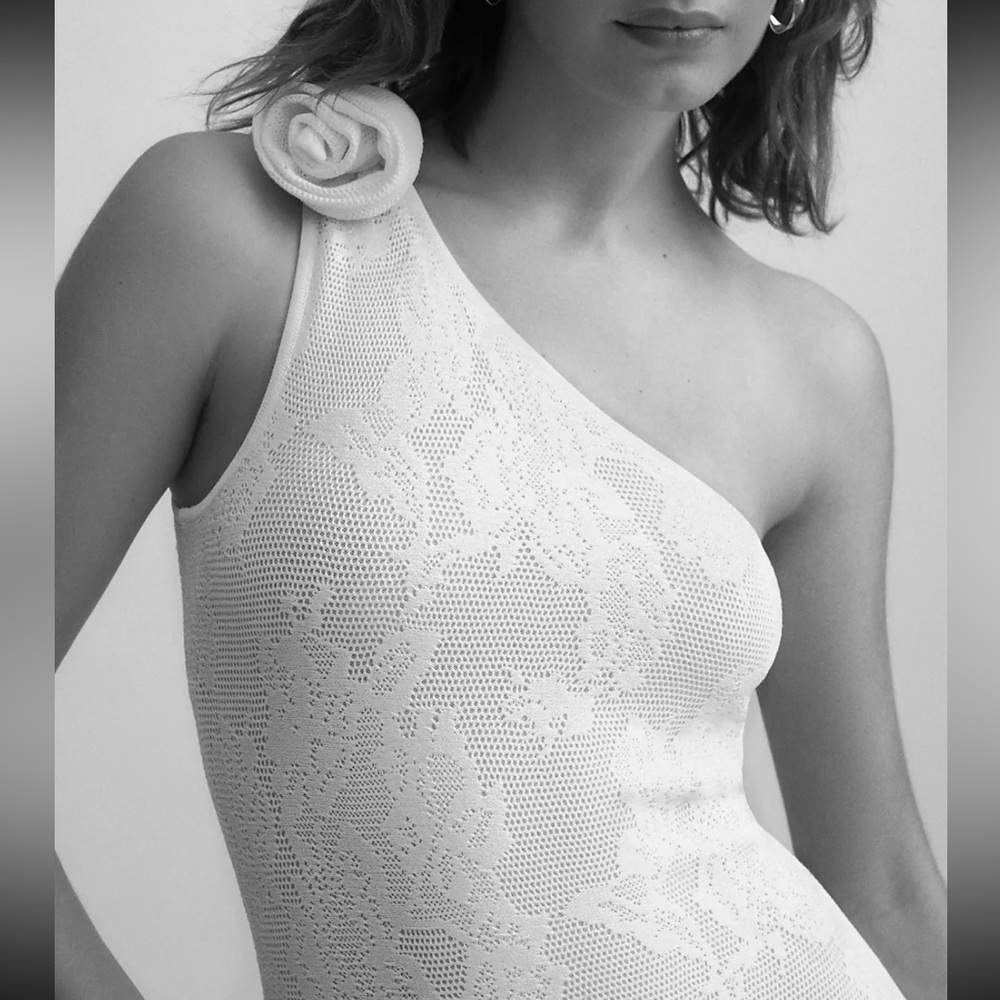 🎉HP Ronny Kobo BHLDN Owena XS 0/2 OffWhite 1-Shoulder Lace Column Bridal Wedding